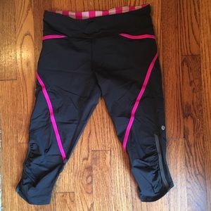 Lululemon cropped athletic leggings